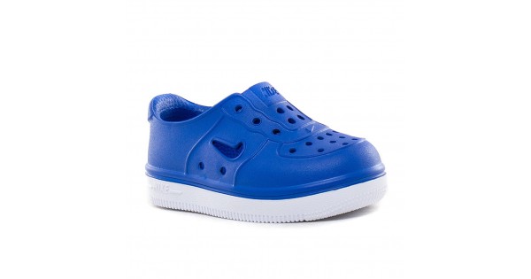 nike foam force