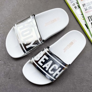 Шльопанці The White Brand (Іспанія) р 31 Шльопанці The White Brand (Іспанія) р 31