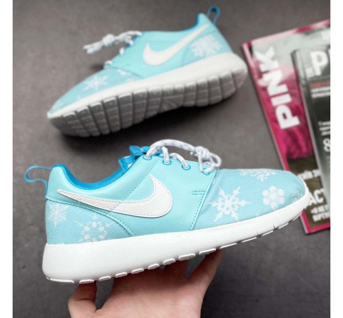 Кросівки жіночі NIKE Roshe One Print р 36