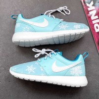 Кросівки жіночі NIKE Roshe One Print р 36