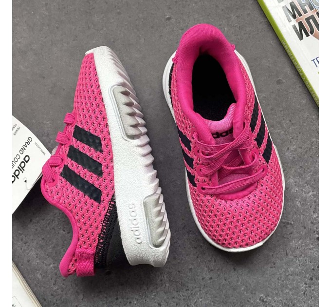 Кроссовки девочке Adidas р 19