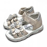 Відкриті босоніжки для дівчинки Lurchi р 20