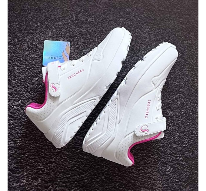 Білі жіночі кросівки Skechers р 36