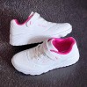 Білі жіночі кросівки Skechers р 36
