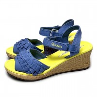 Жіночі босоніжки на платформі Skechers р 36