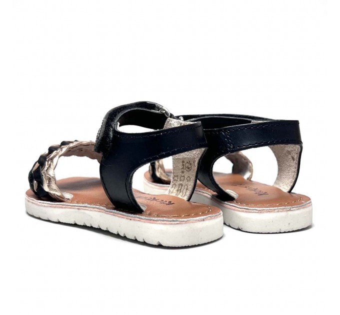 Детские кожаные босоножки девочке Kickers р 29