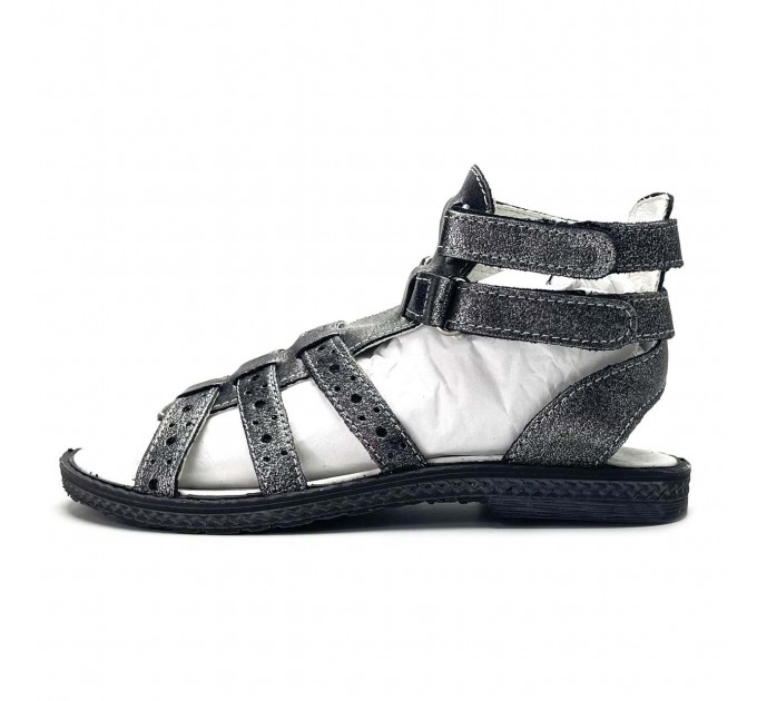 Шкіряні сандалі дівчинці Primigi р 33
