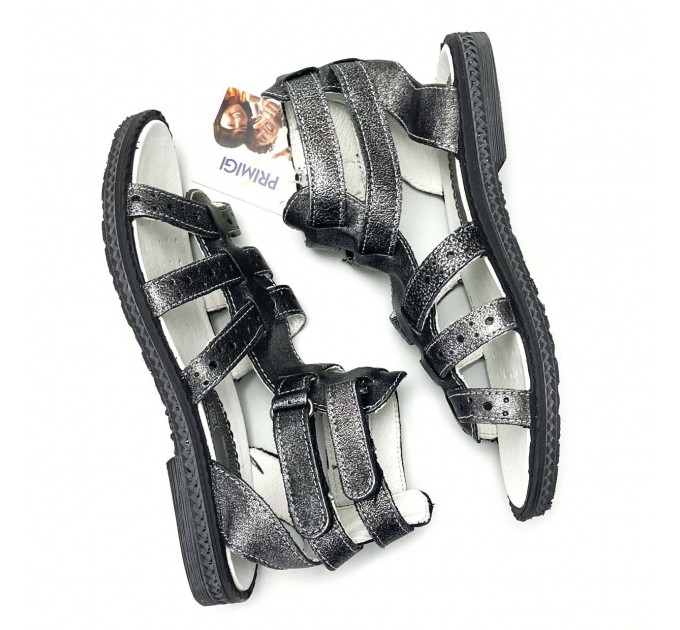 Шкіряні сандалі дівчинці Primigi р 33